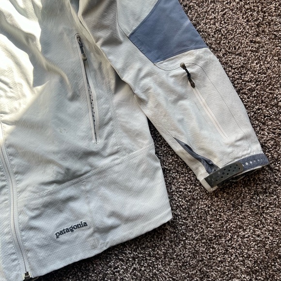 Patagonia Grey Blue Rain Jacket - Picture 4 of 14